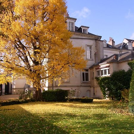 A L'Abri Du Ginkgo Apartment Tours Bagian luar foto