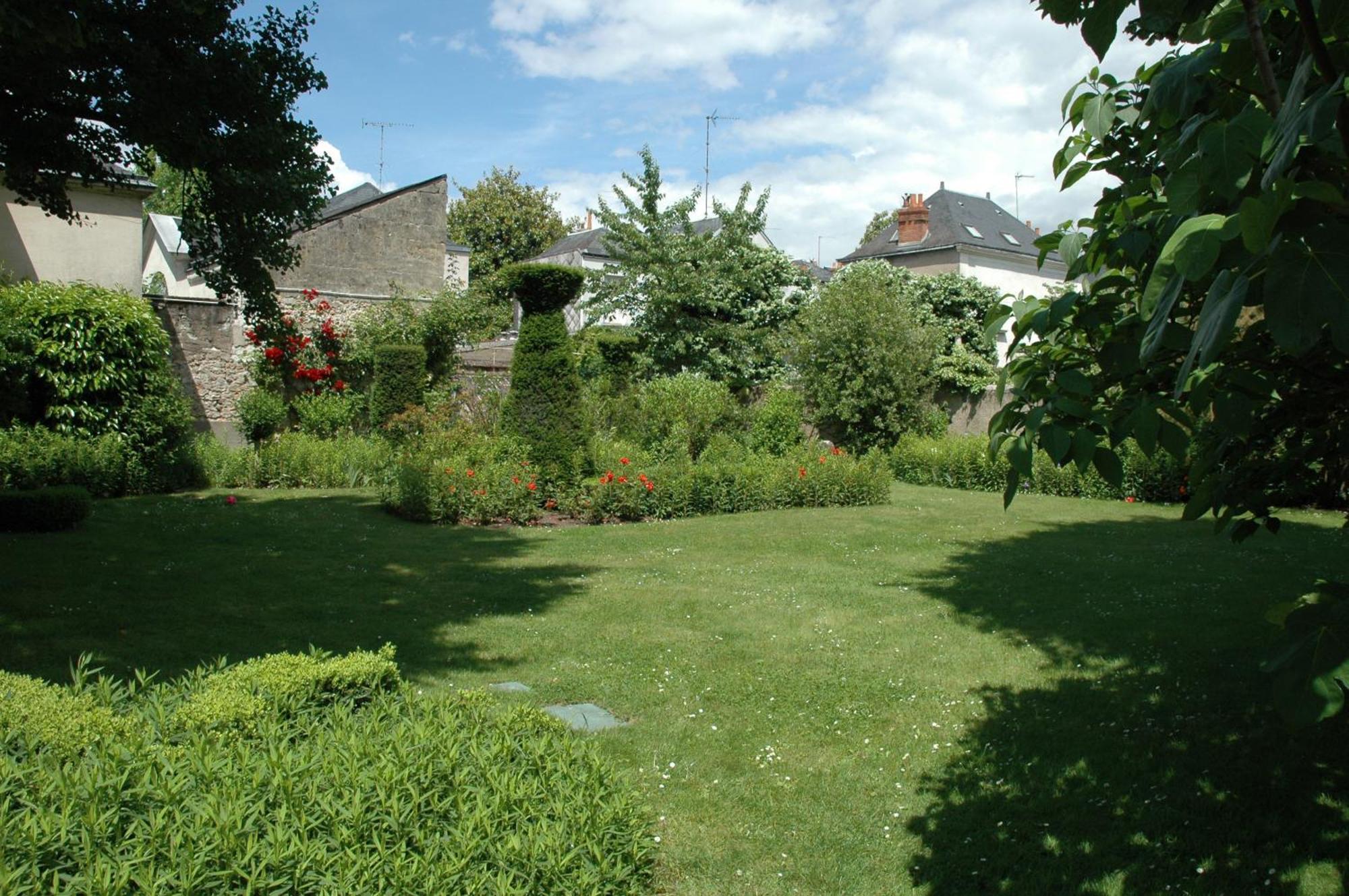 A L'Abri Du Ginkgo Apartment Tours Bagian luar foto